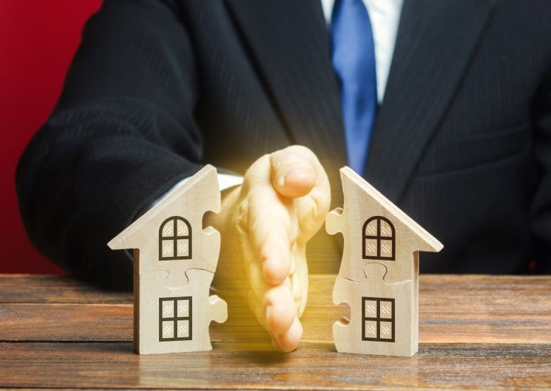 離婚時に住宅ローン残債があるマンションを売却する方法とは？